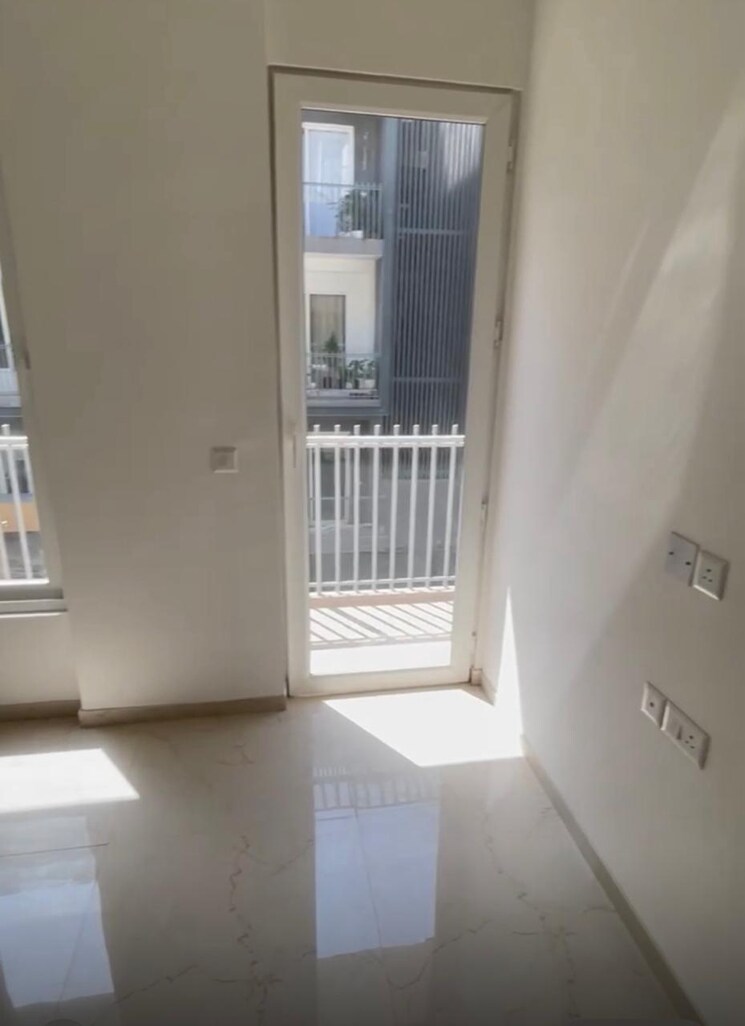 Bathroom, smart-world-orchard 3 Bedroom 1700 Sq.Ft. Builder Floor In Sector 61 Gurgaon 9516180