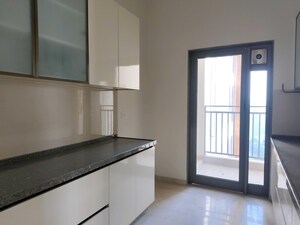 Room in 3 BHK Apartment at Piramal Mahalaxmi, Mahalaxmi – for Rent