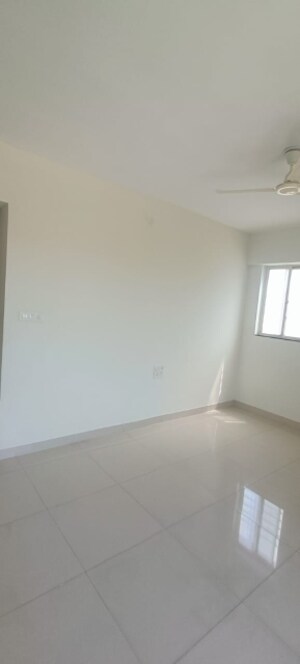 Room in 3 BHK Apartment at Wakad – for Rent