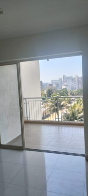 Room in 3 BHK Apartment at Wakad – for Rent