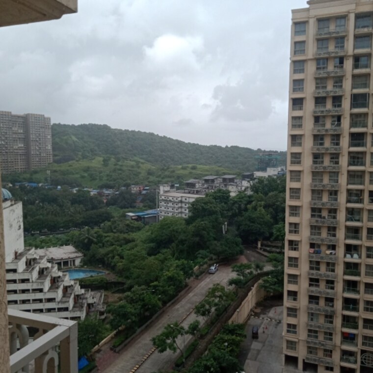 Exterior View, hiranandani-regent-hill 1 Bedroom 379 Sq.Ft. Apartment In Powai Mumbai 9516261