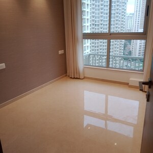 Room in 1 BHK Apartment at Hiranandani Regent Hill, Powai – for Rent