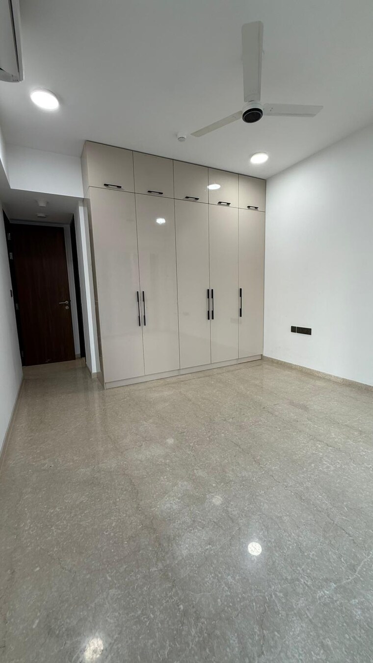 Room, lodha-world-crest 3 Bedroom 1346 Sq.Ft. Apartment In Worli Mumbai 9516260