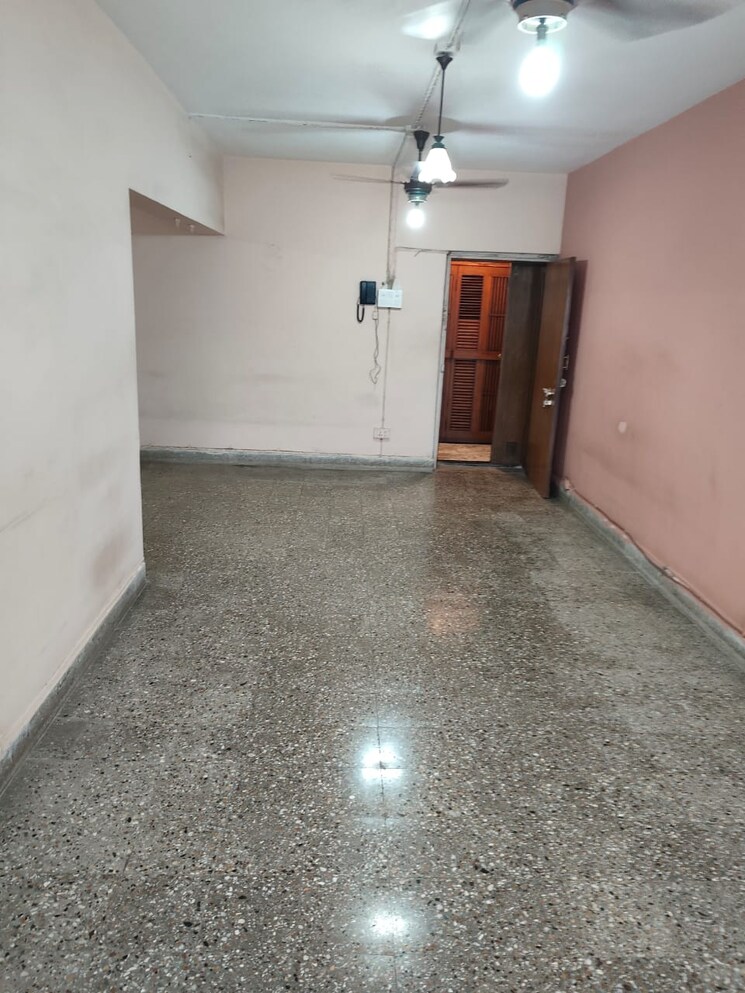 undefined, colaba 2 Bedroom 950 Sq.Ft. Apartment In Colaba Mumbai 9428490