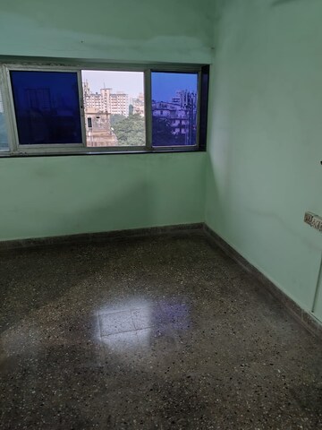 Room in 2 BHK Apartment at Colaba – for Sale