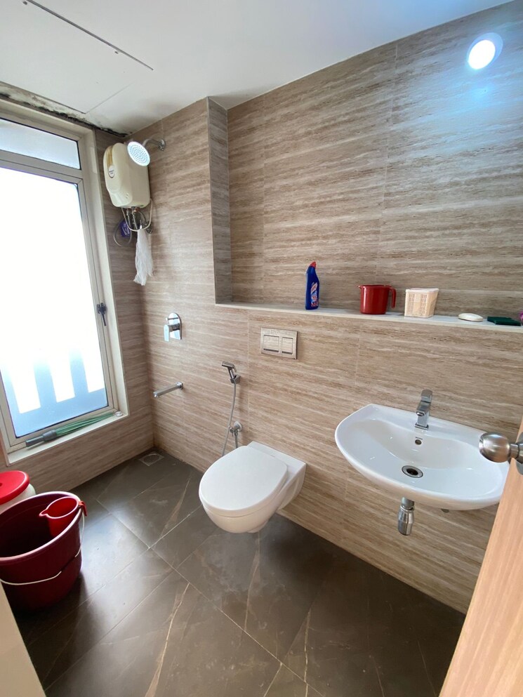 Bathroom, lodha-codename-premier 2 Bedroom 572 Sq.Ft. Apartment In Dombivli East Thane 9516287