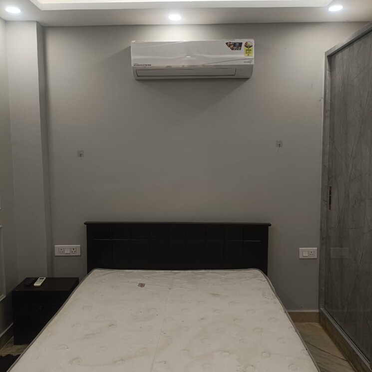 Bedroom, lajpat nagar i 1 Bedroom 500 Sq.Ft. Builder Floor In Lajpat Nagar I Delhi 9516307