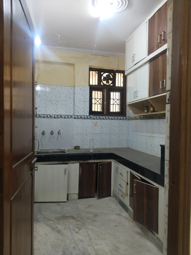 Kitchen, ashoka-enclave-faridabad 3 Bedroom 1600 Sq.Ft. Apartment In Sector 34 Faridabad 9516313