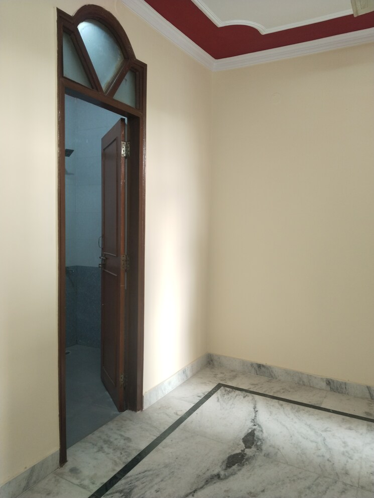 Room, ashoka-enclave-faridabad 3 Bedroom 1600 Sq.Ft. Apartment In Sector 34 Faridabad 9516313