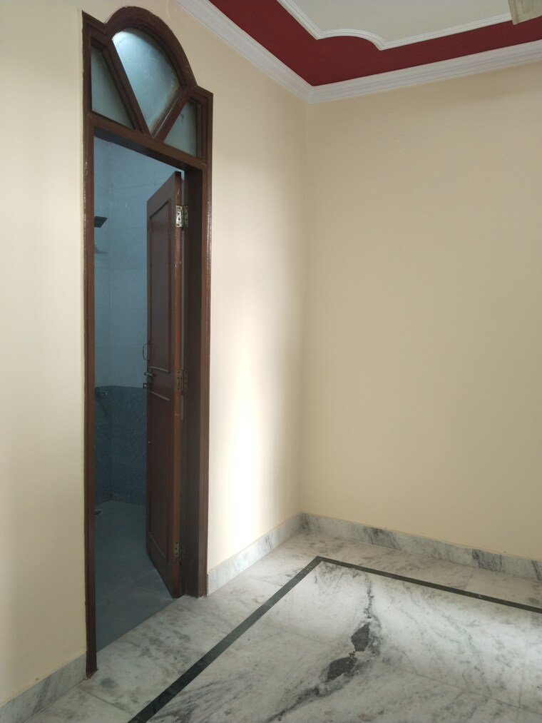 Room, ashoka-enclave-faridabad 3 Bedroom 1600 Sq.Ft. Apartment In Sector 34 Faridabad 9516313