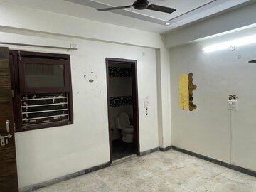 Building Lobby in 2 BHK Builder Floor at Sector 46 – for Rent