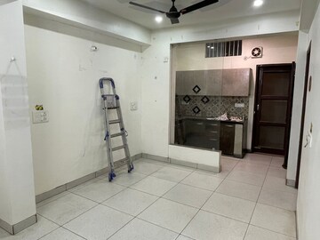 Living Room in 2 BHK Builder Floor at Sector 46 – for Rent