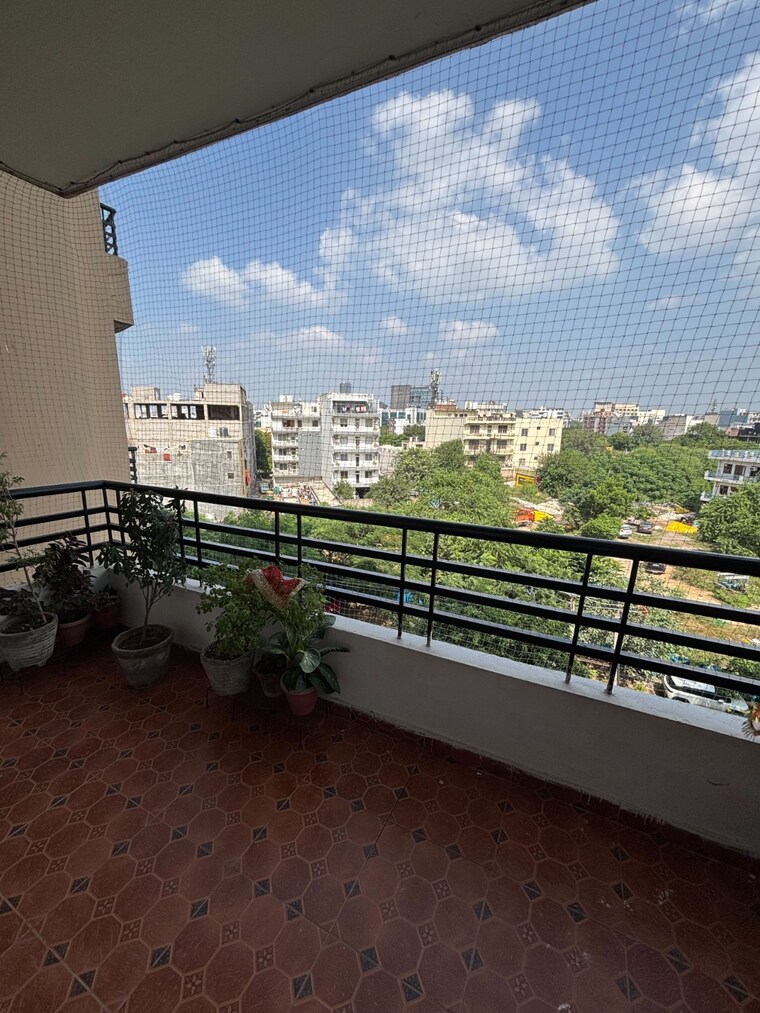 Balcony, royal-residency-gurgaon 3 Bedroom 1850 Sq.Ft. Apartment In Sector 45 Gurgaon 9516372