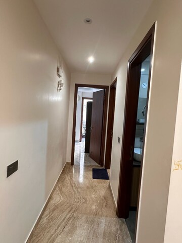 Building Lobby in 4 BHK Builder Floor at Green Fields Colony – for Rent