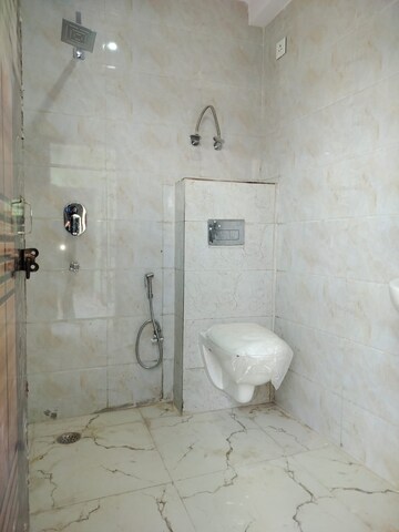 Bathroom in 2 BHK Apartment at Sarita Vihar – for Rent