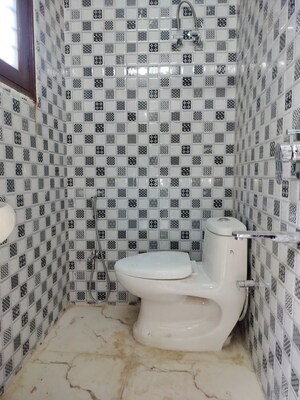 Bathroom in 2 BHK Apartment at Sarita Vihar – for Rent