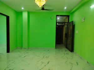 Room in 2 BHK Apartment at Sarita Vihar – for Rent
