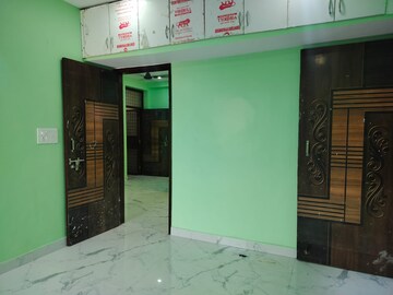 Room in 2 BHK Apartment at Sarita Vihar – for Rent