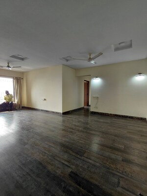 2 BHK Apartment For Rent in Celestia Heights, Malad West