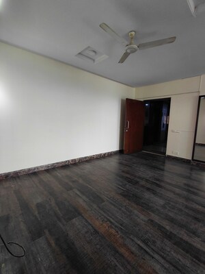 Furnished Amenities in 2 BHK Apartment at Celestia Heights, Malad West – for Rent