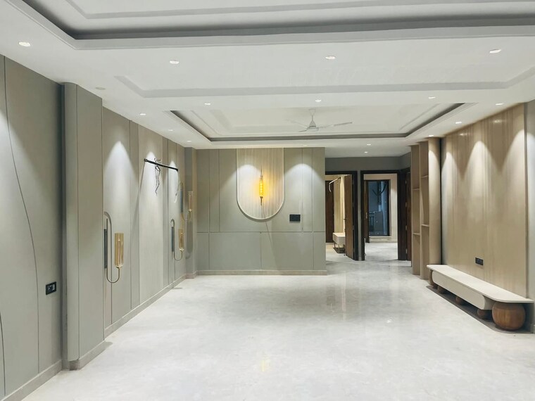 Room, green fields colony 4 Bedroom 3000 Sq.Ft. Builder Floor In Green Fields Colony Faridabad 9516369