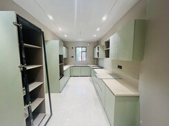 4 BHK + Servant Room Builder Floor For Sale in Green Fields Colony