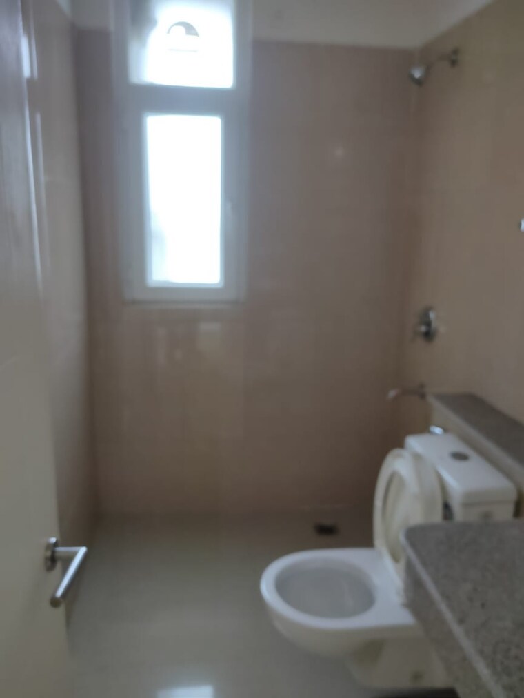 Bathroom, emaar-emerald-estate 2.5 Bedroom 1020 Sq.Ft. Apartment In Sector 65 Gurgaon 9516365
