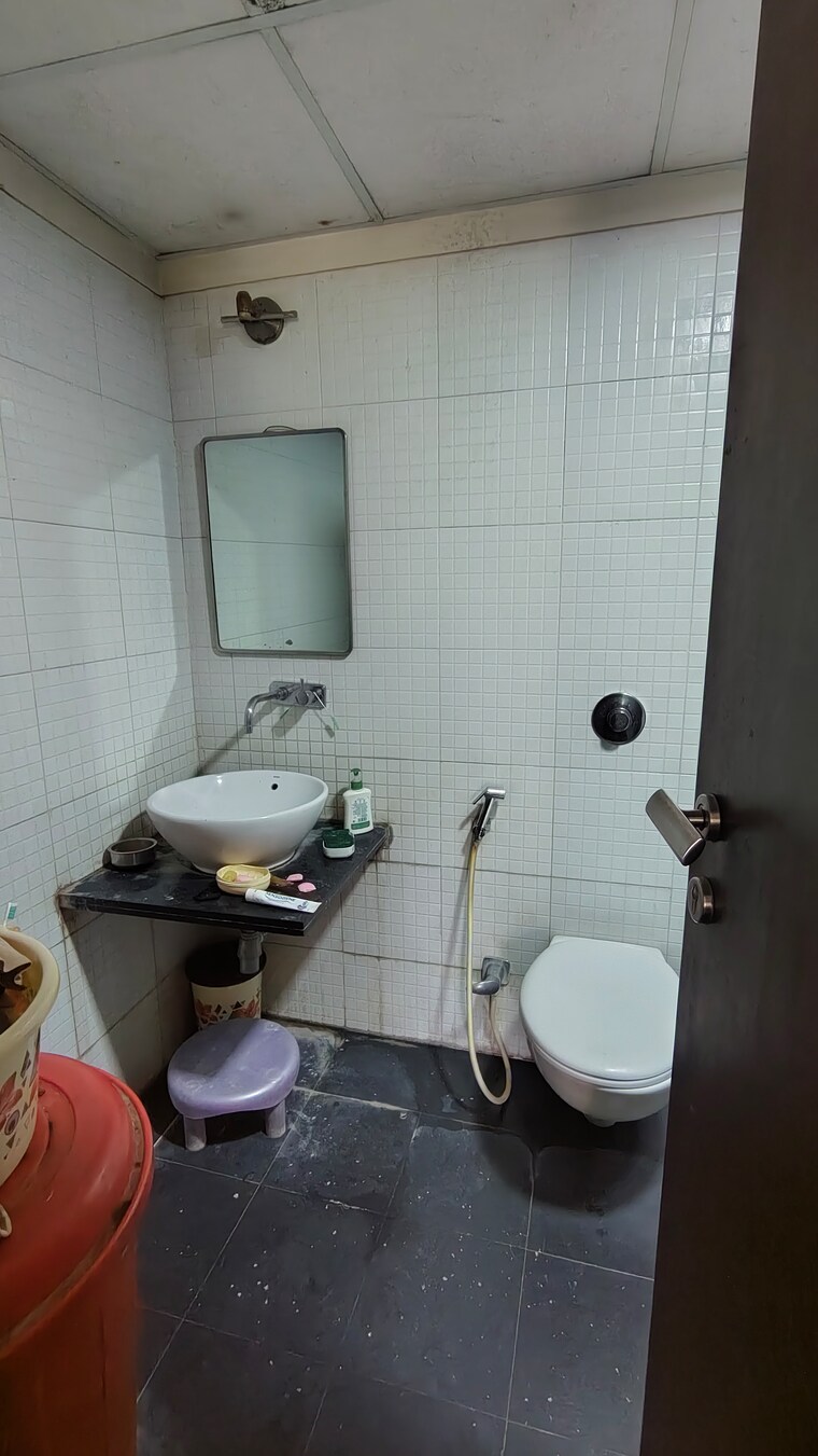 Bathroom, bavdhan 2 Bedroom 850 Sq.Ft. Apartment In Bavdhan Pune 9516422