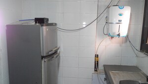 Bathroom in 1 BHK Apartment at Vasant Kunj – for Rent