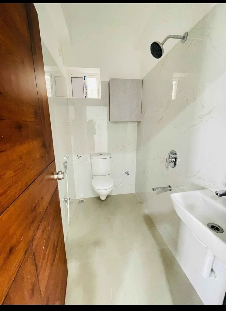 Bathroom, lansum-el-dorado 3 Bedroom 1540 Sq.Ft. Apartment In Narsingi Hyderabad 9516425