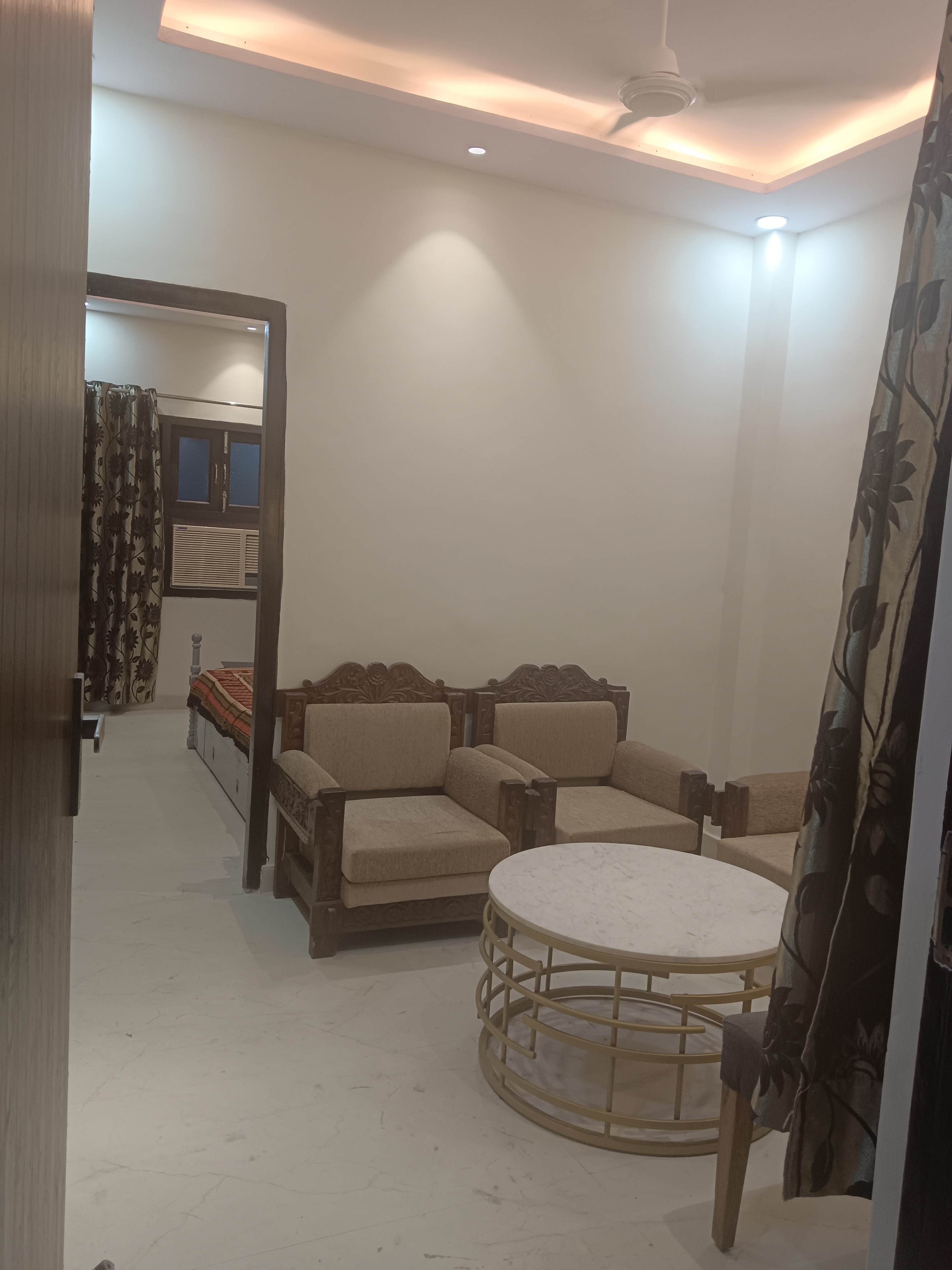 1 BHK Builder Floor For Rent in Old Double Storey Lajpat 