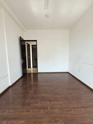 Room in 2 BHK Apartment at CCI Rivali Park, Borivali East – for Rent