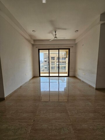 Room in 2 BHK Apartment at CCI Rivali Park, Borivali East – for Rent