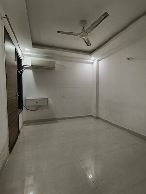 Bedroom in 1 BHK Builder Floor at Chattarpur – for Rent