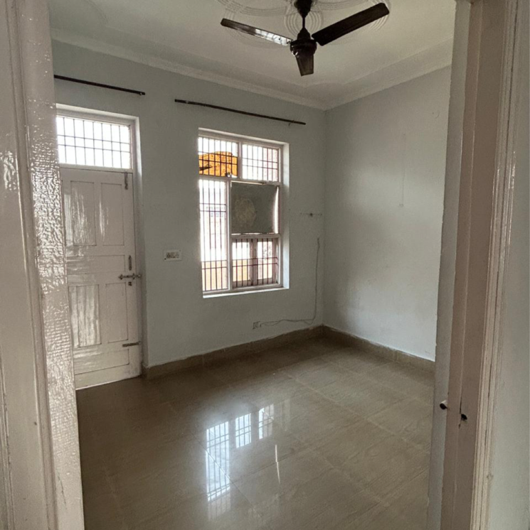 Room, sector 6 4 Bedroom 500 Sq.Ft. Independent House In Sector 6 Bahadurgarh 9516486