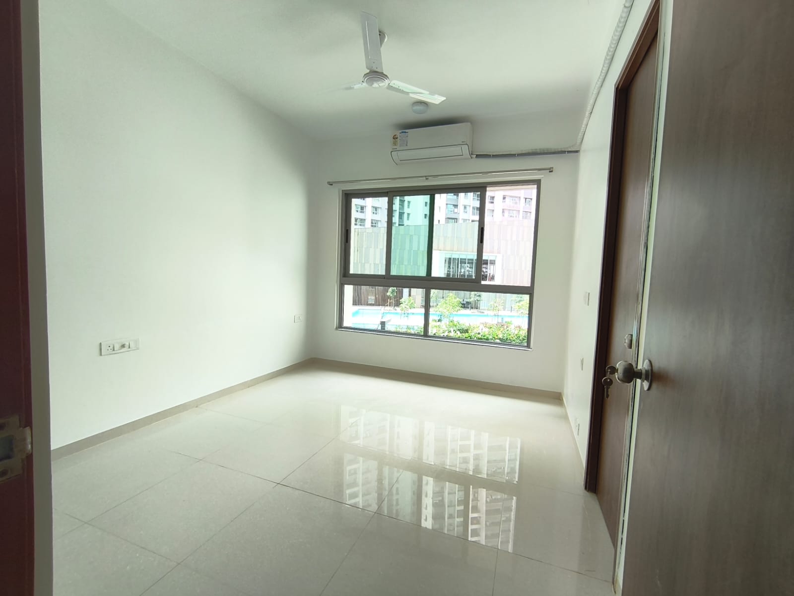 2 BHK Apartment For Rent in Kalpataru Immensa B