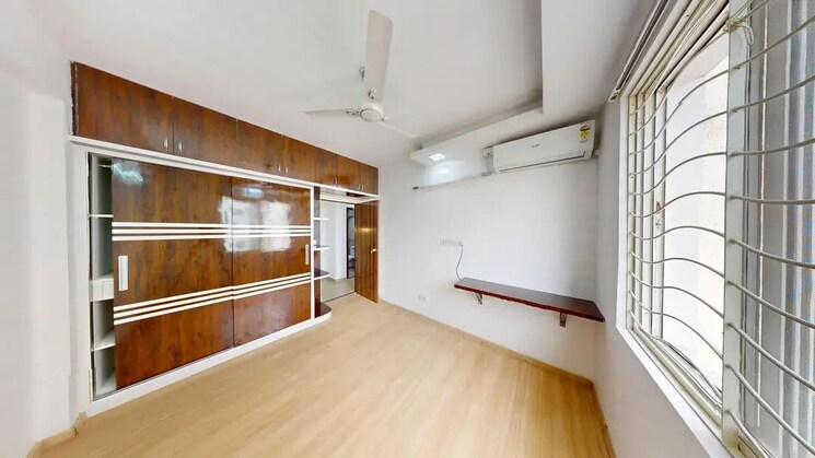 Room, dlf-westend-heights-new-town 2.5 Bedroom 1420 Sq.Ft. Apartment In Akshayanagar Bangalore 9516517