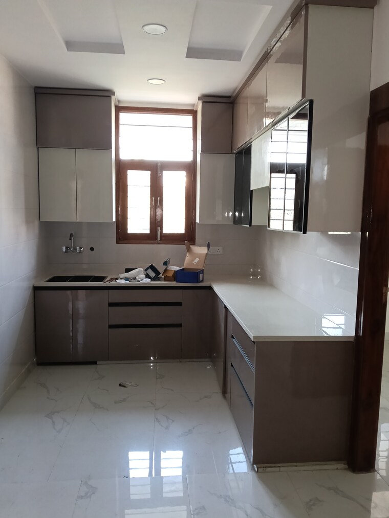 Kitchen, shyam park extension 3 Bedroom 120 Sq.Yd. Builder Floor In Shyam Park Extension Ghaziabad 9516563