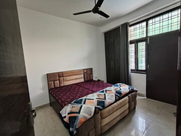 Bedroom in 3 BHK Apartment at Parsvnath Green Ville, Sector 48 – for Sale