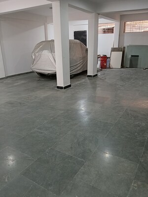 Room in 3 BHK Builder Floor at Shyam Park Extension – for Sale