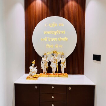 Furnished Amenities in 4 BHK Builder Floor at Unitech Nirvana Country Cedar Crest, Sector 50 – for Sale