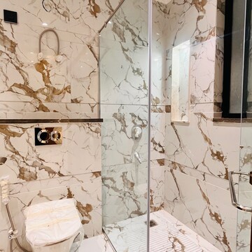 4 BHK Builder Floor – Map Location View at Unitech Nirvana Country Cedar Crest, Sector 50 - for Sale