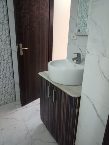 Bathroom in 3 BHK Apartment at Vasant Kunj – for Rent