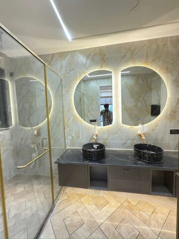 Attached Bathroom in 4 BHK Builder Floor at Auram Floor, South City 2 – for Sale