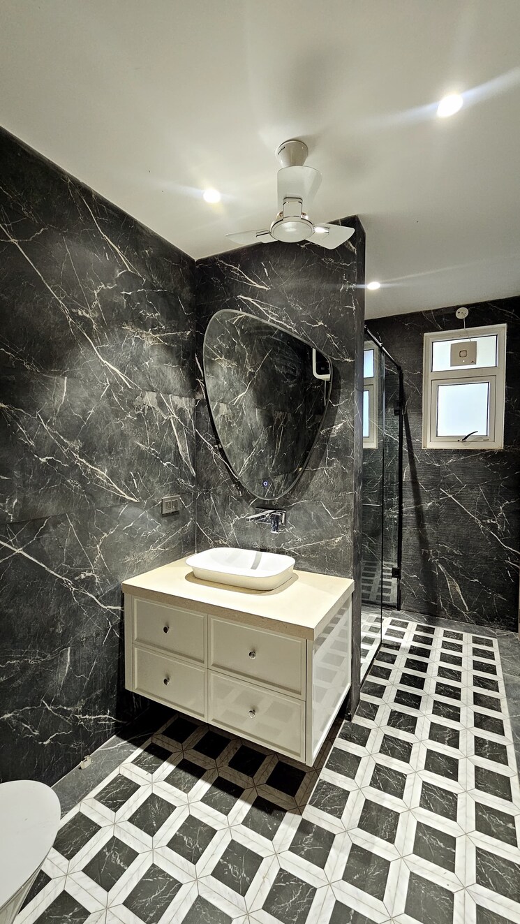 Bathroom, auram-floor 4 Bedroom 2501 Sq.Ft. Builder Floor In South City 2 Gurgaon 9516630