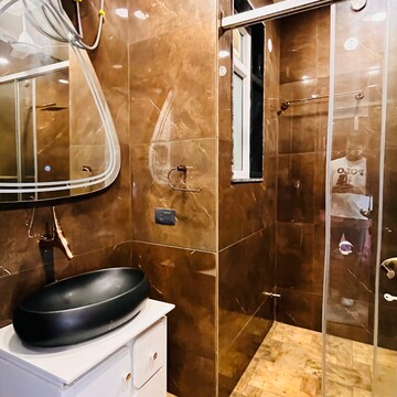 Attached Bathroom in 4 BHK Builder Floor at Kibithu Homes, Sector 47 – for Sale