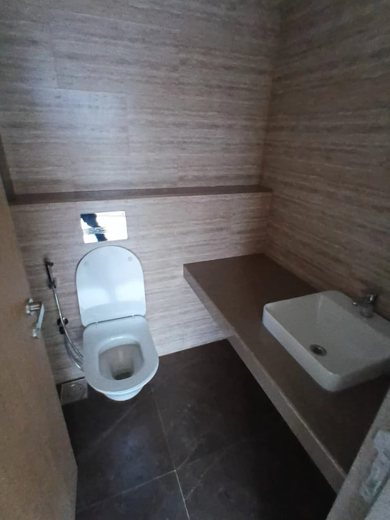 Bathroom, lodha-woods 2 Bedroom 659 Sq.Ft. Apartment In Kandivali East Mumbai 9516627