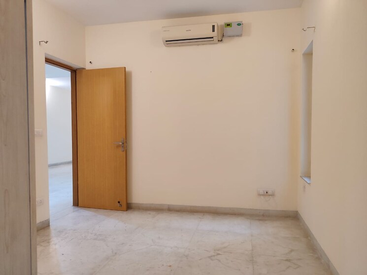 Room, vasant kunj 4 Bedroom 1900 Sq.Ft. Apartment In Vasant Kunj Delhi 9516638