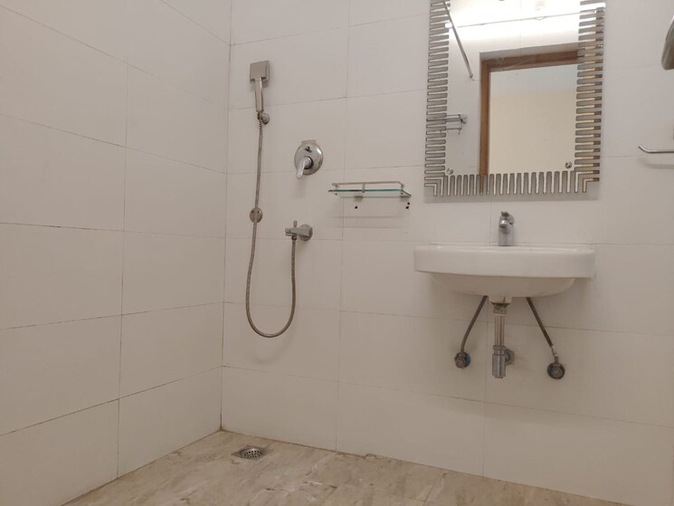 Bathroom, vasant kunj 4 Bedroom 1900 Sq.Ft. Apartment In Vasant Kunj Delhi 9516638