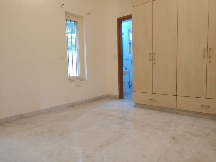 Room, vasant kunj 4 Bedroom 1900 Sq.Ft. Apartment In Vasant Kunj Delhi 9516638